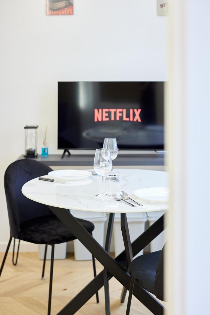 Duomo Imperial Suits - Modern And Comfortable 1