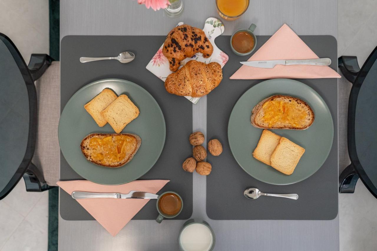 Frore di Castello (Adults Only) 2