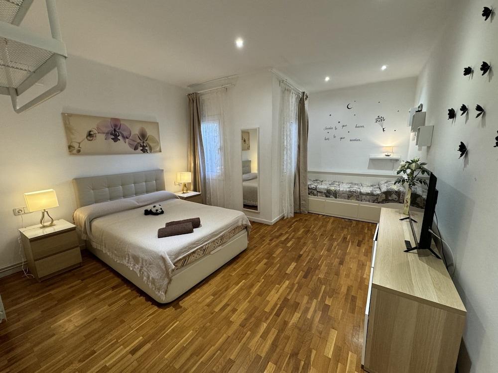Rooms Nuevo Arago