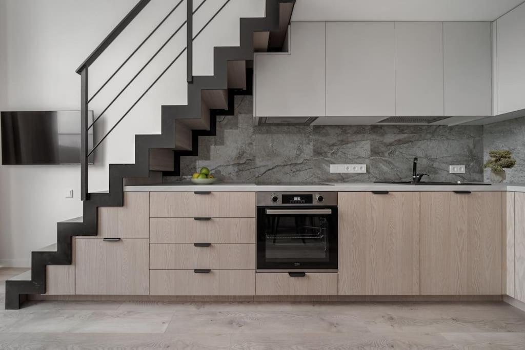 Brand New 58 Loft with Free Parking 1