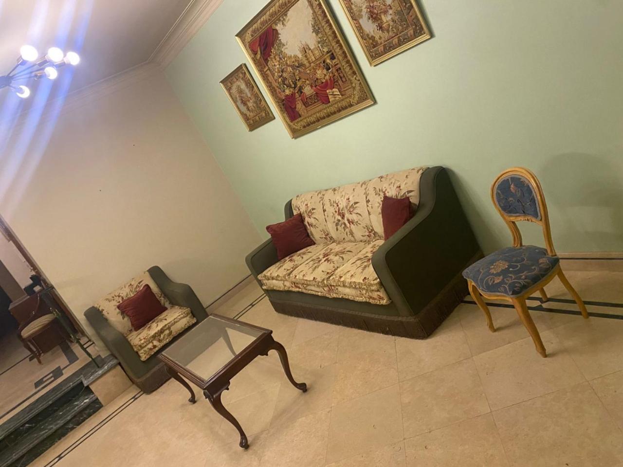 Three-Bedroom Apartment (Adults Only) 2