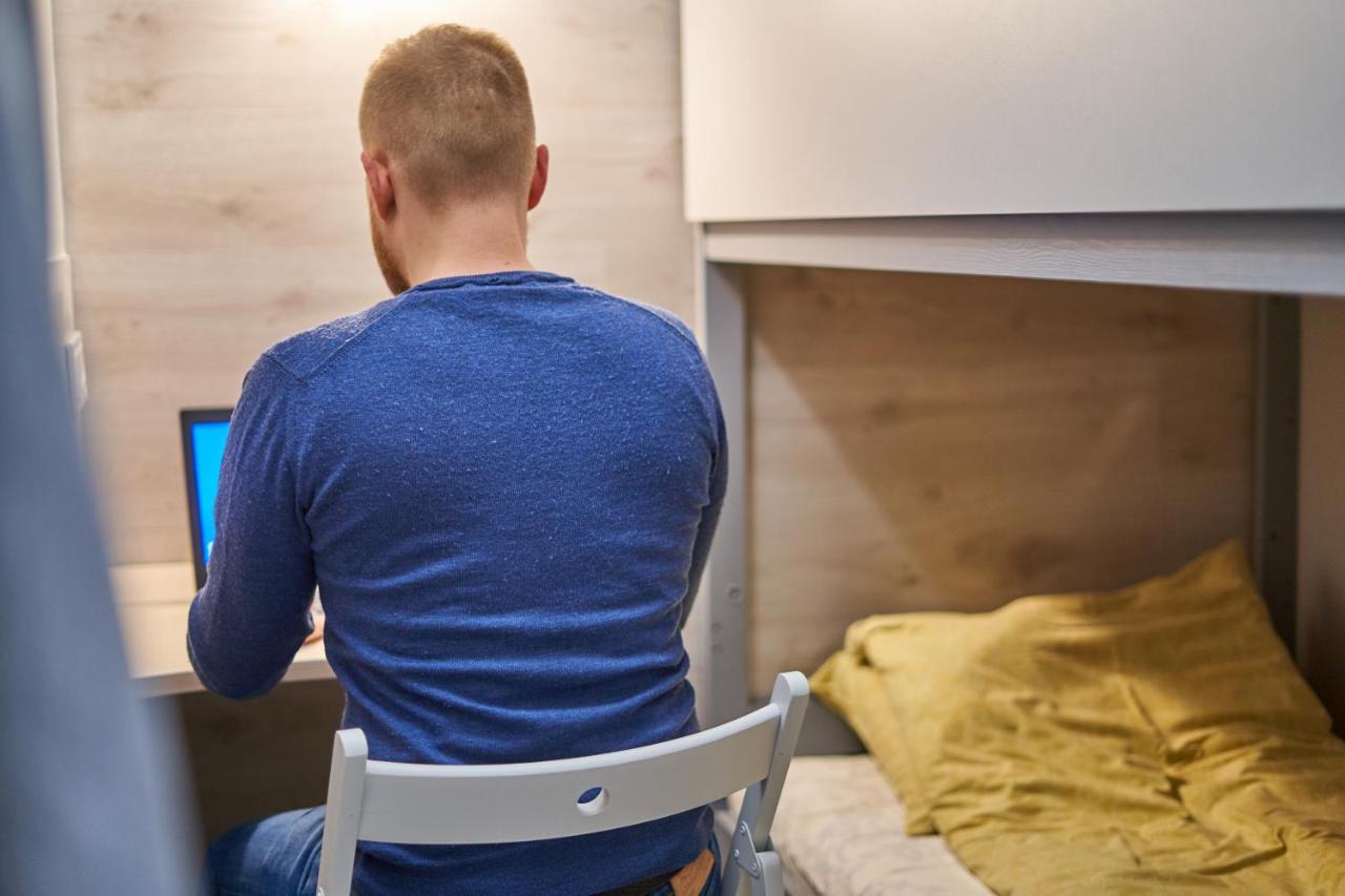 Tokyo Vibes - Private Sleeping Pods Hostel, Self Check-In (Adults Only) 2