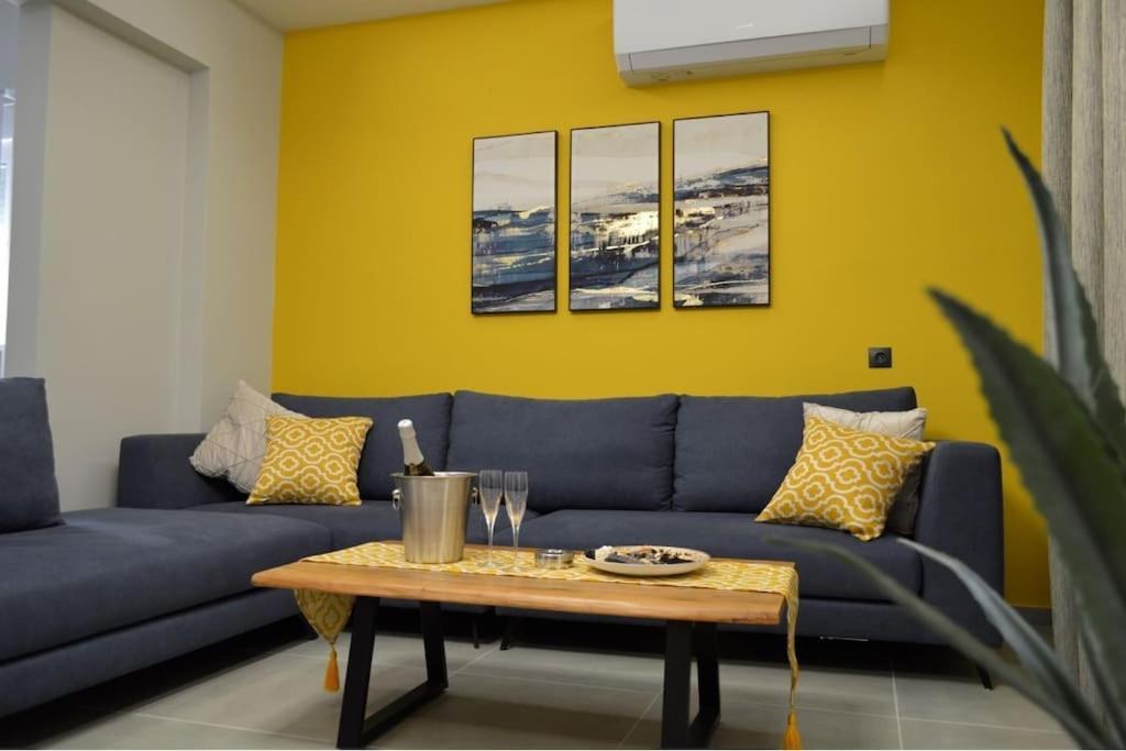 Kelly's Urban Apartment 1