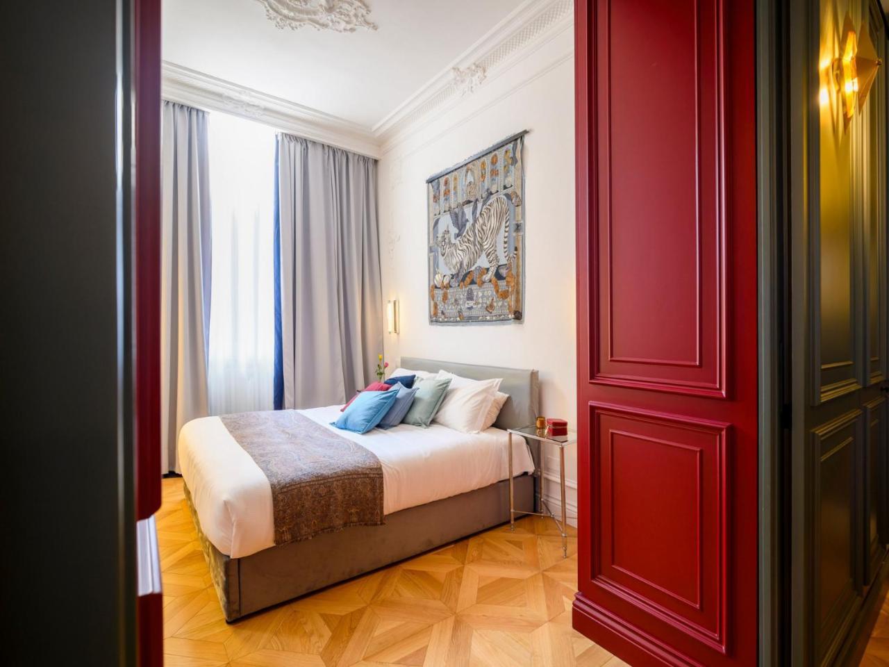 The Best Rent - Refined One-Bedroom Apartment in the Historic Milan Center 1