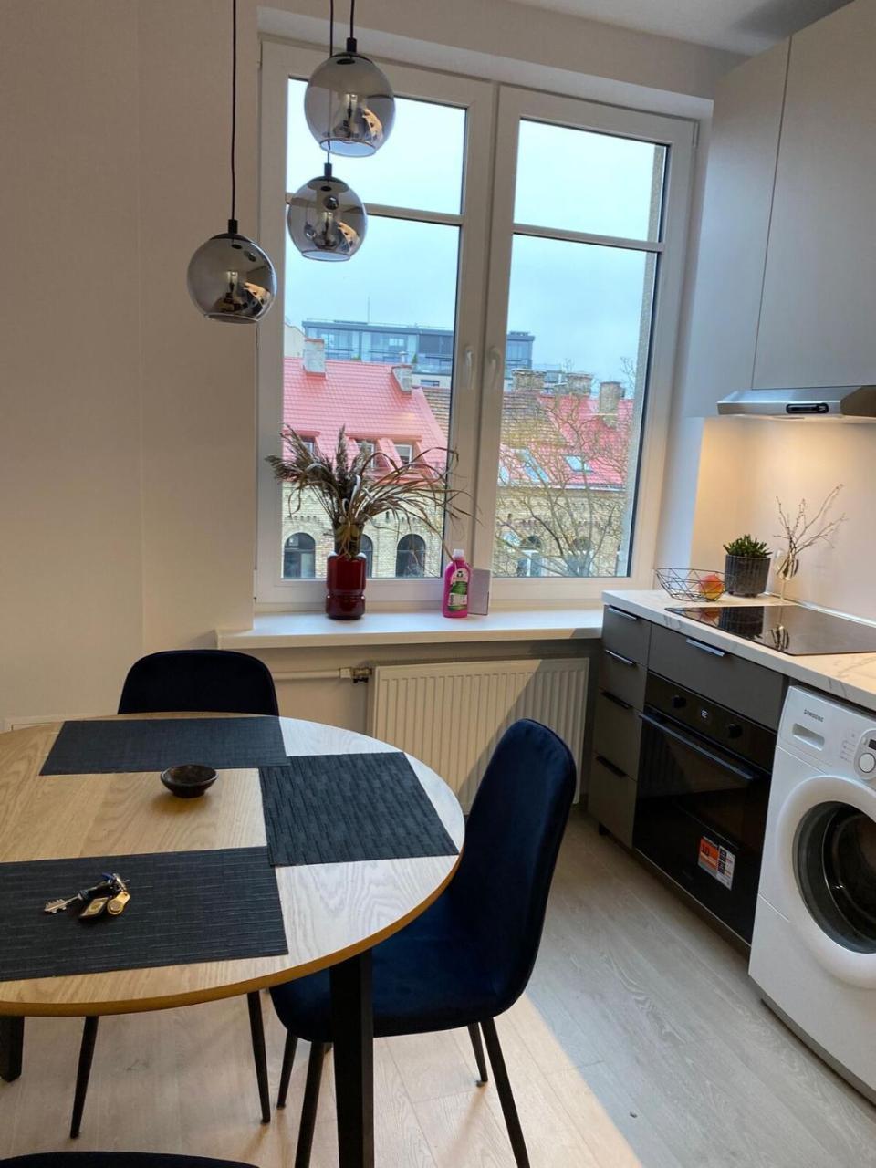 Refurbished Central Apartment 1