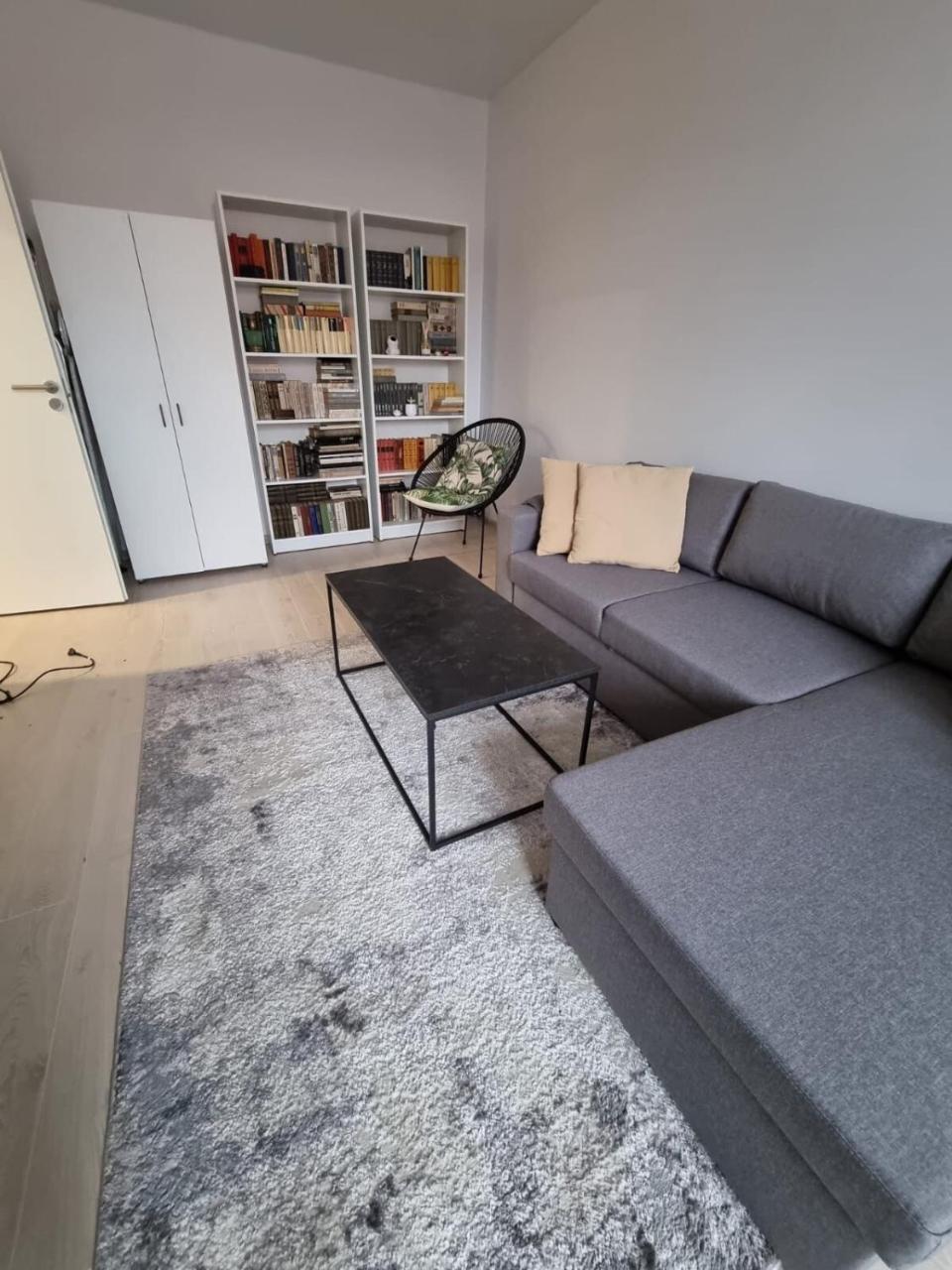 Refurbished Central Apartment 2