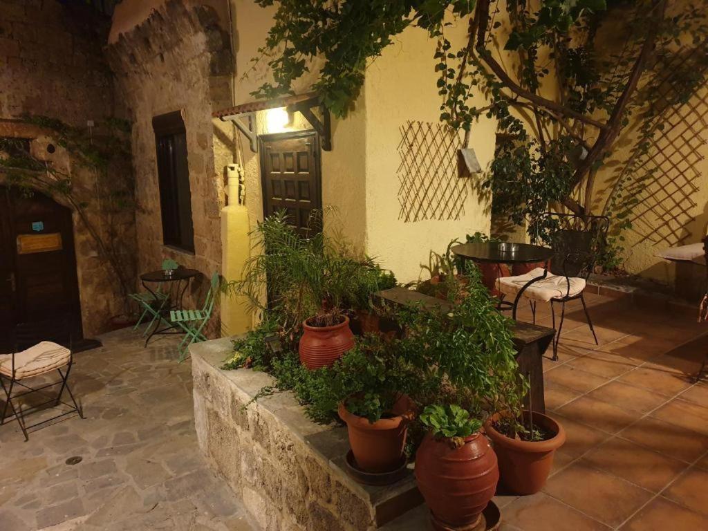 Saint Michel Apartments 2