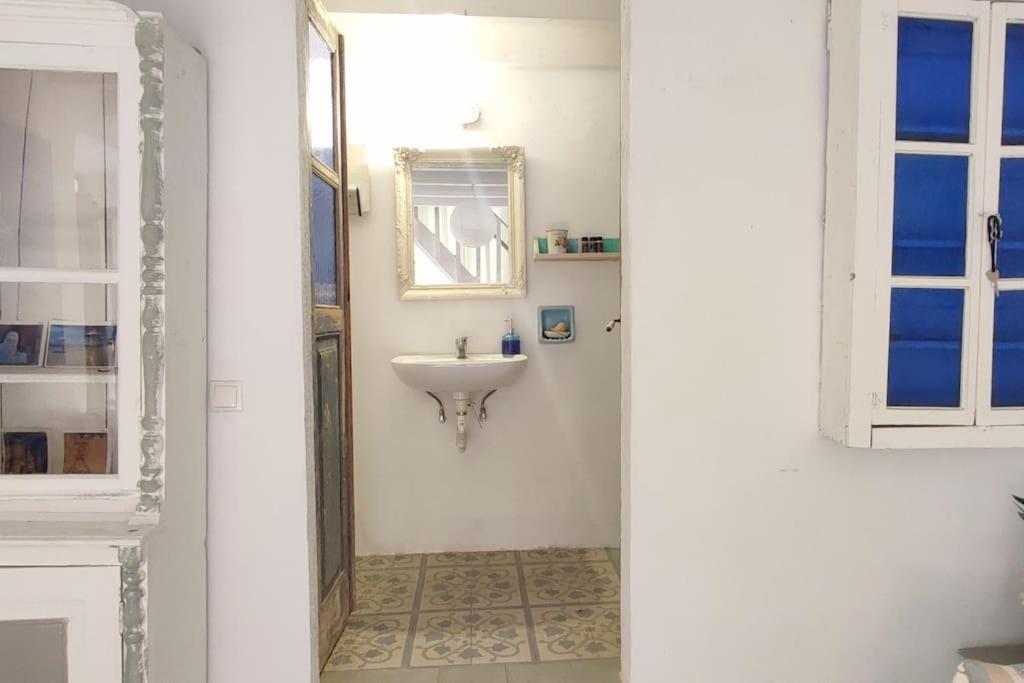 Town House Near Old Town with Rooftop Jacuzzi 2