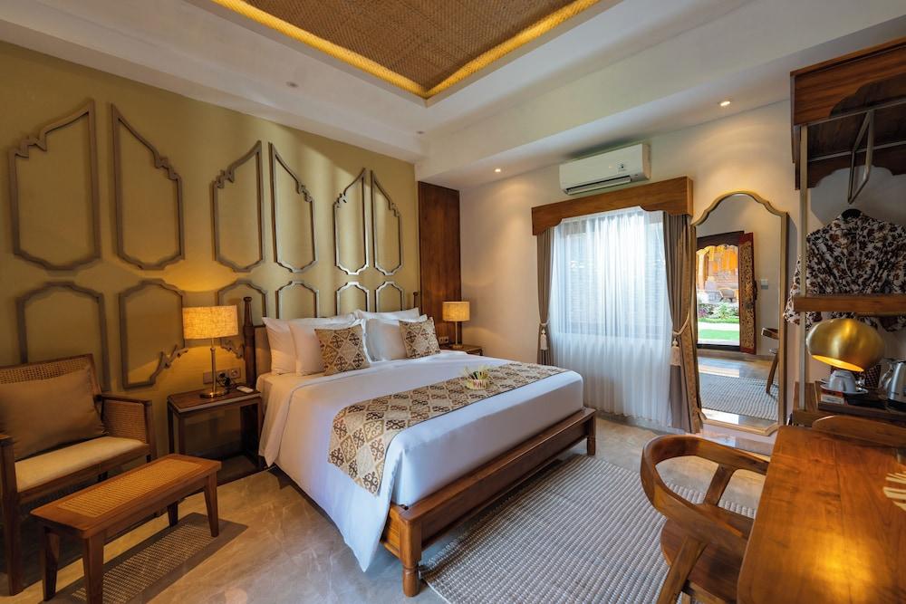 Puri Kantor Legacy 1