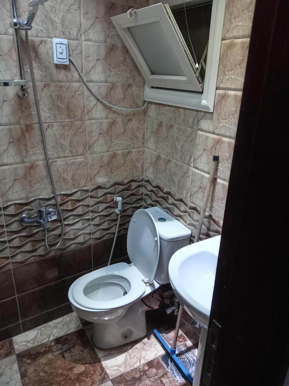 شقه مفروشه 2