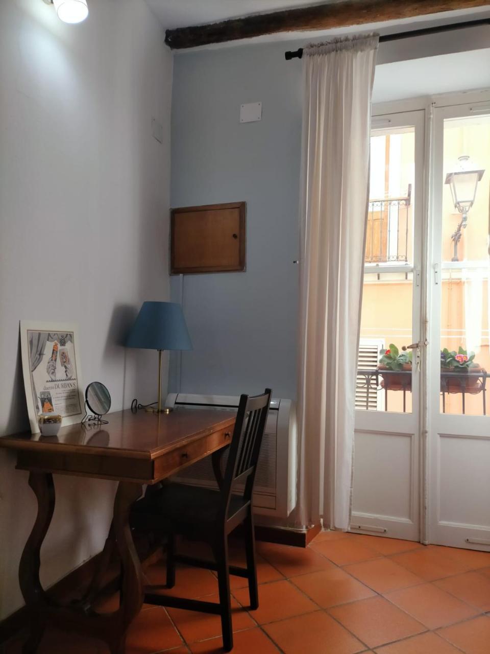 Old Town Marina (Adults Only) 2