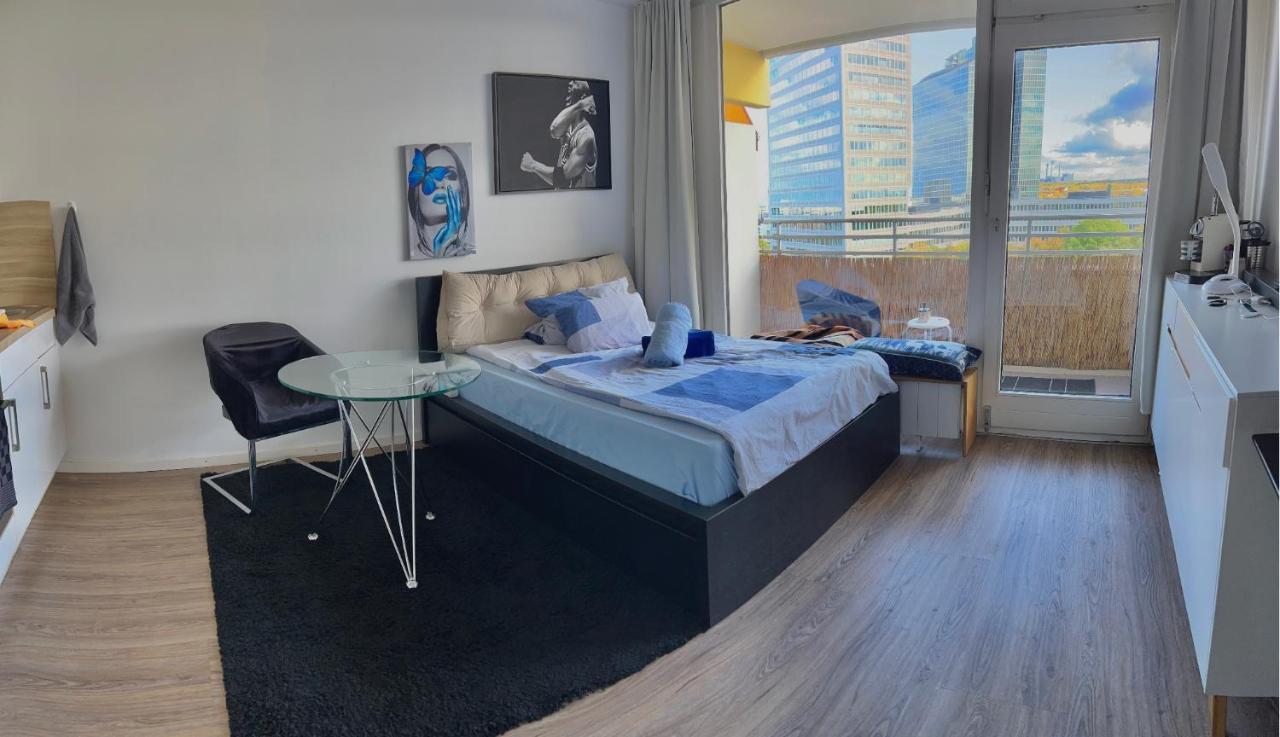 Great View To Allianz Arena & Free Garage Parking 2