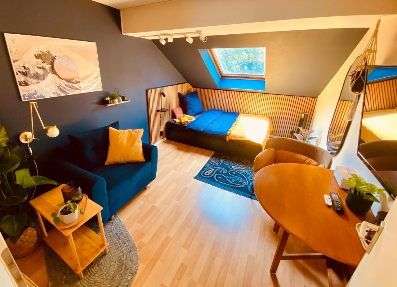 Modernes Ruhiges Zimmer Mit Ausblick Ins Grune (Adults Only)