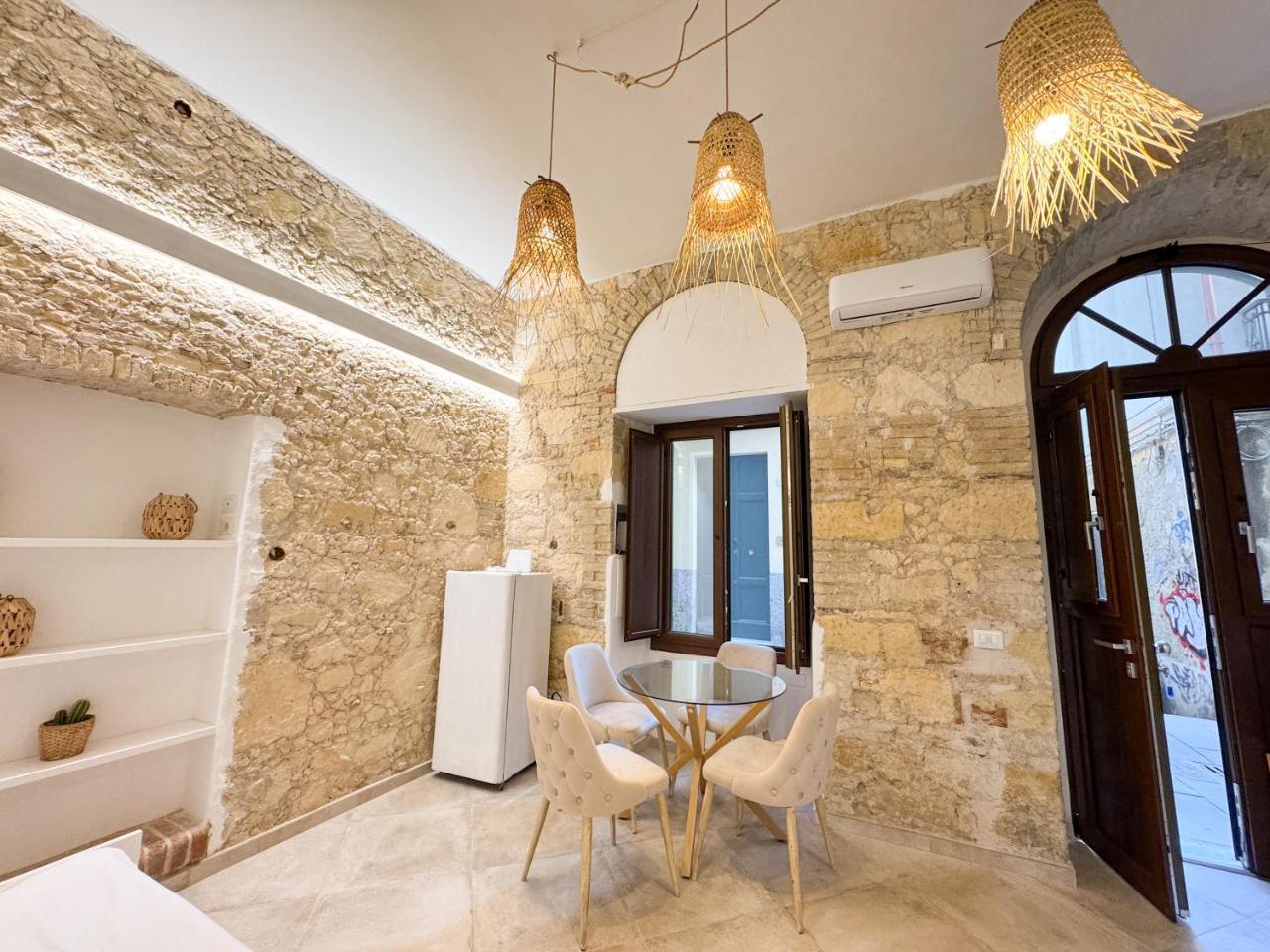 Kalma Villanova - Stone Elegance in the Old Town 1