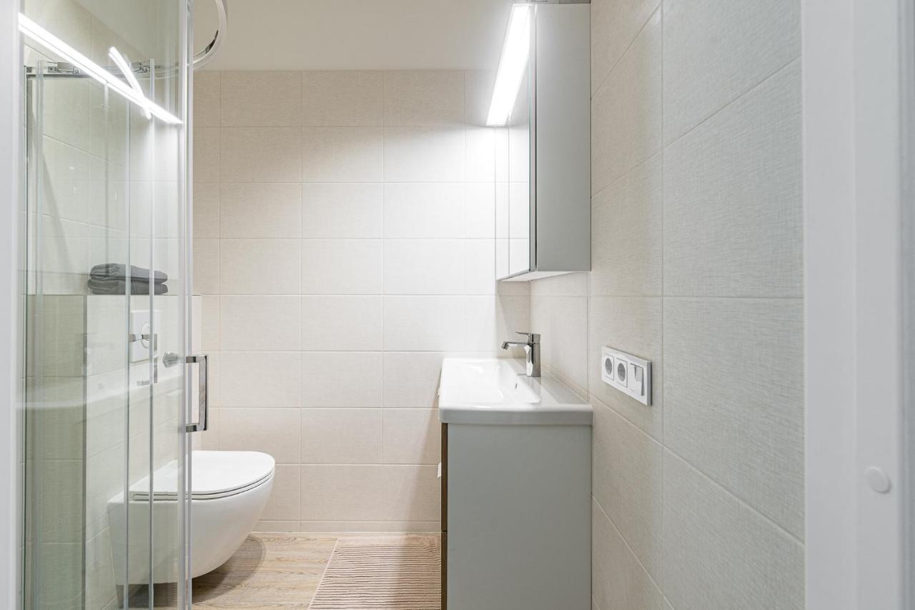 City Center Studio, 24 1