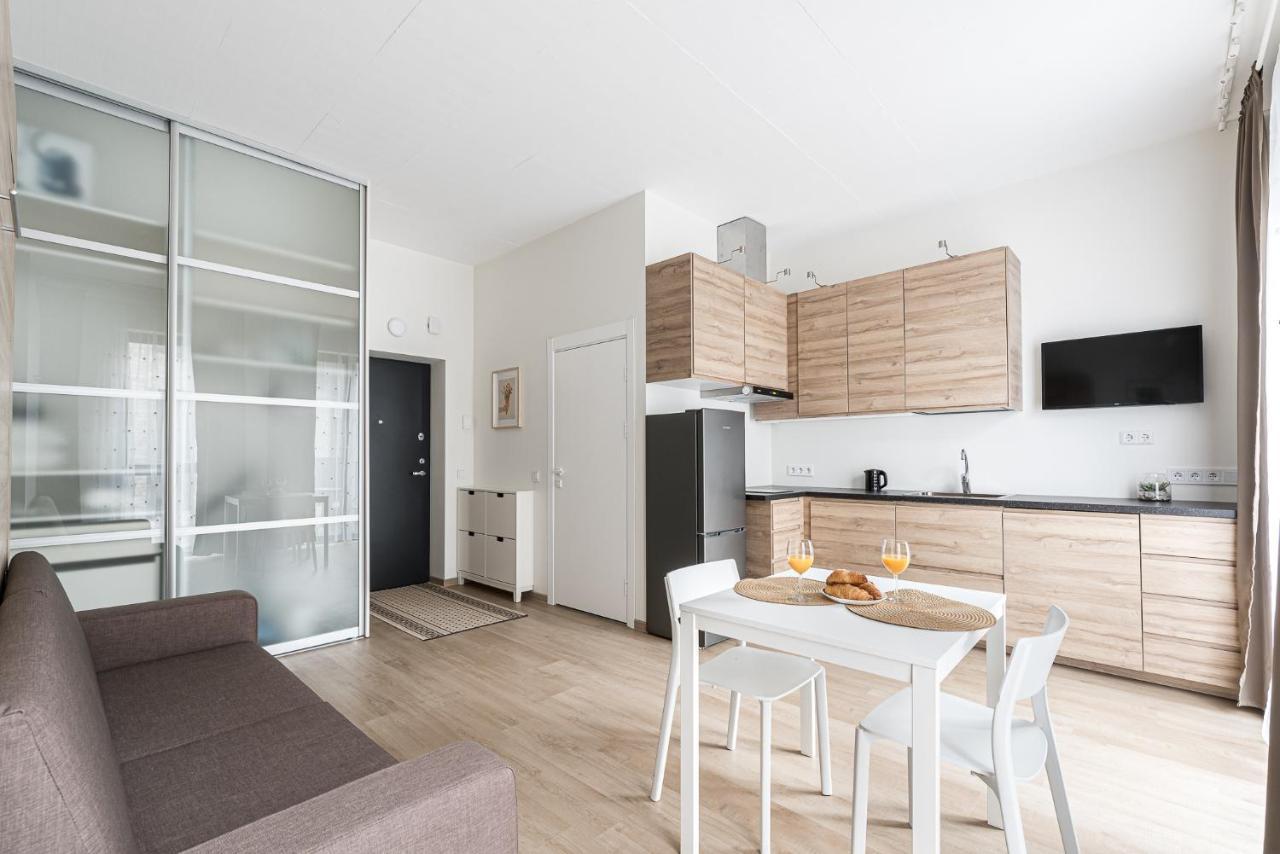 City Center Studio, 24