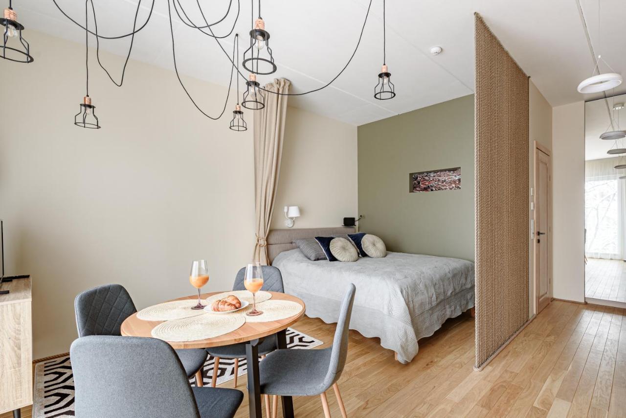 City Center, Studio, 514 2