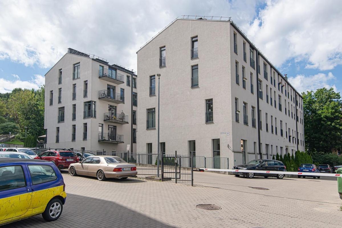 Bright 1 Bdr Apartment in Vivid Paupys by Urban Rent 2