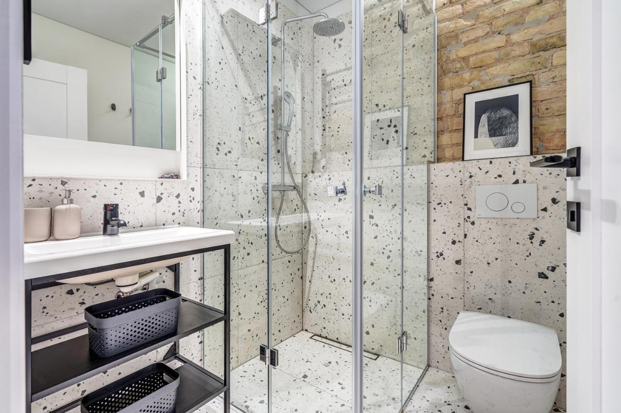 Vilnius City, 17 Free Street Parking 1