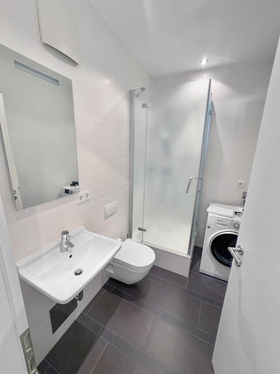 Flatista Homes - Nymphenburg Suites 2