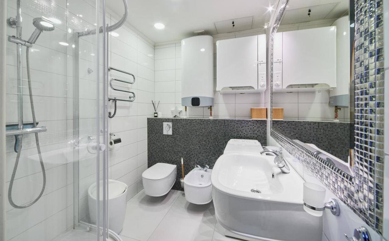 Old Town Apartment 2