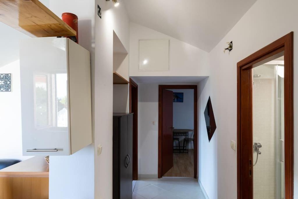 Bright And Light Apartments 2