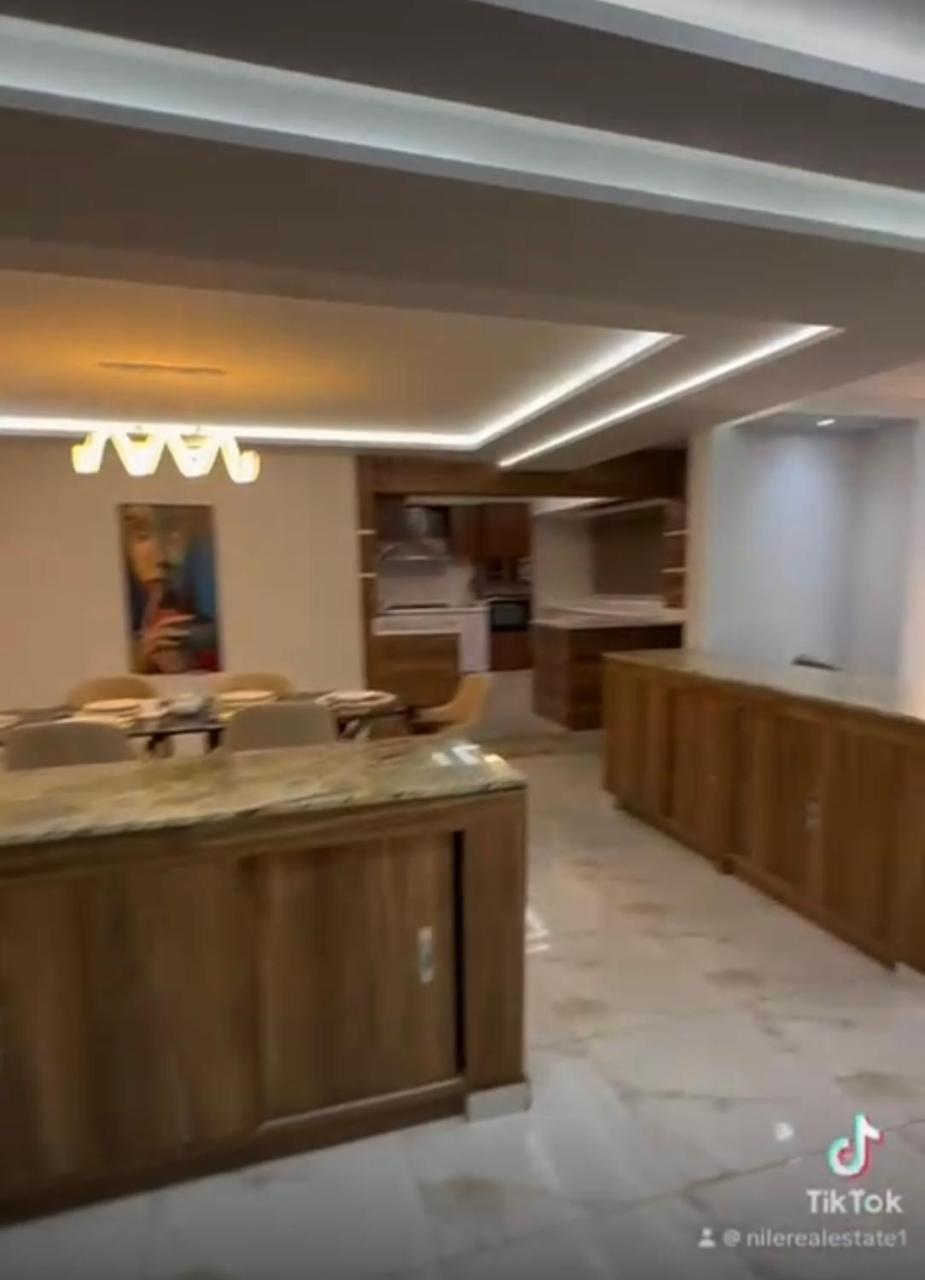 شقه مفروشه للإيجار كورنيش النيل المعادي صف إول عند البنك الاهلي 2