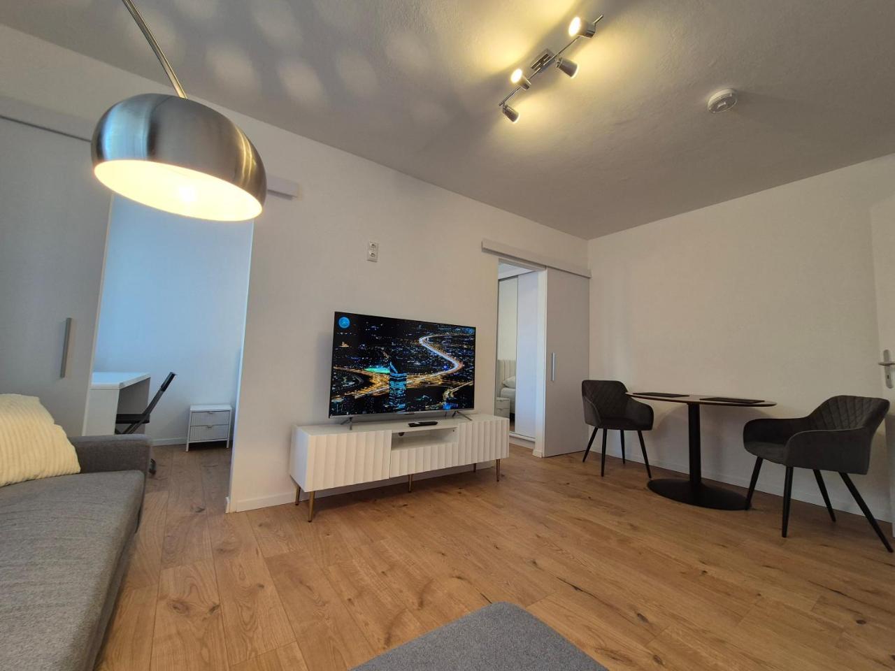 Modern City Apartment 1 1