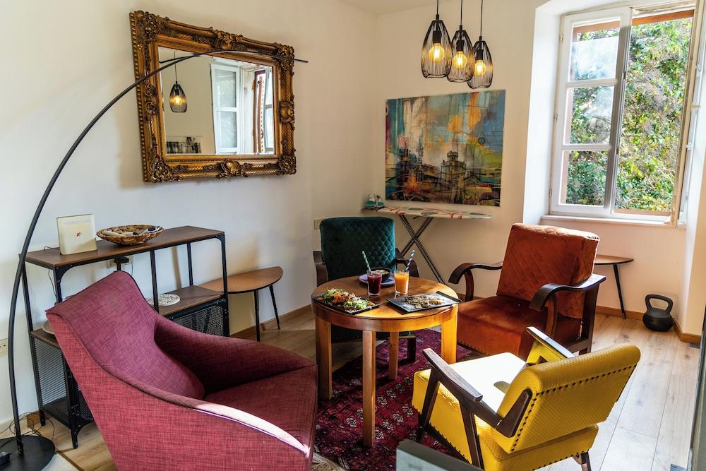 Urban&Veggie Rooms 1