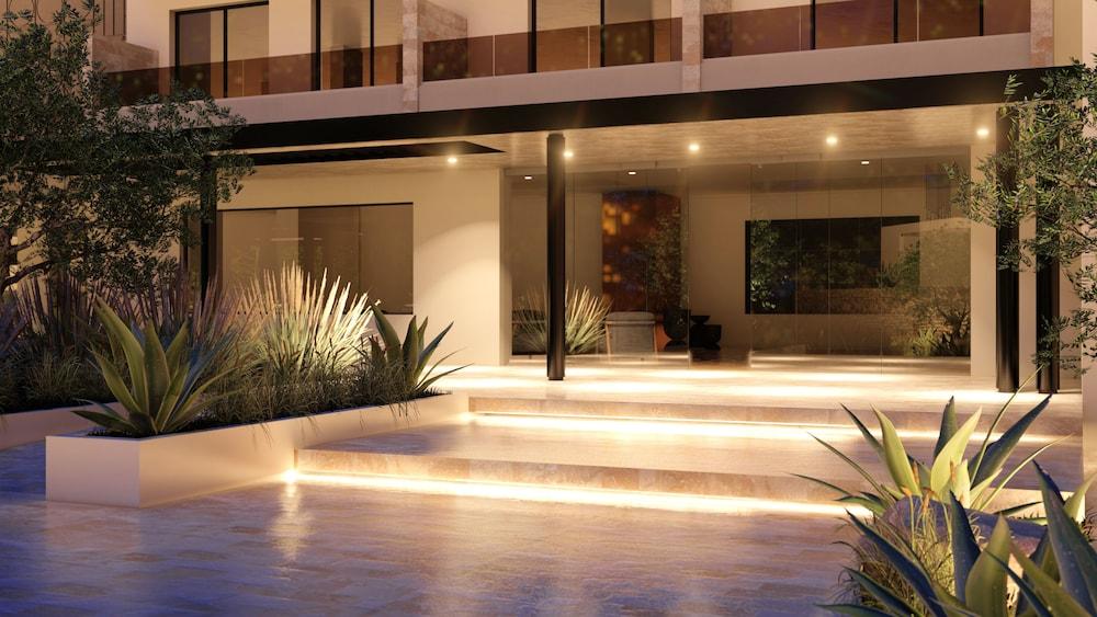 Cabu Hotel Adults Only