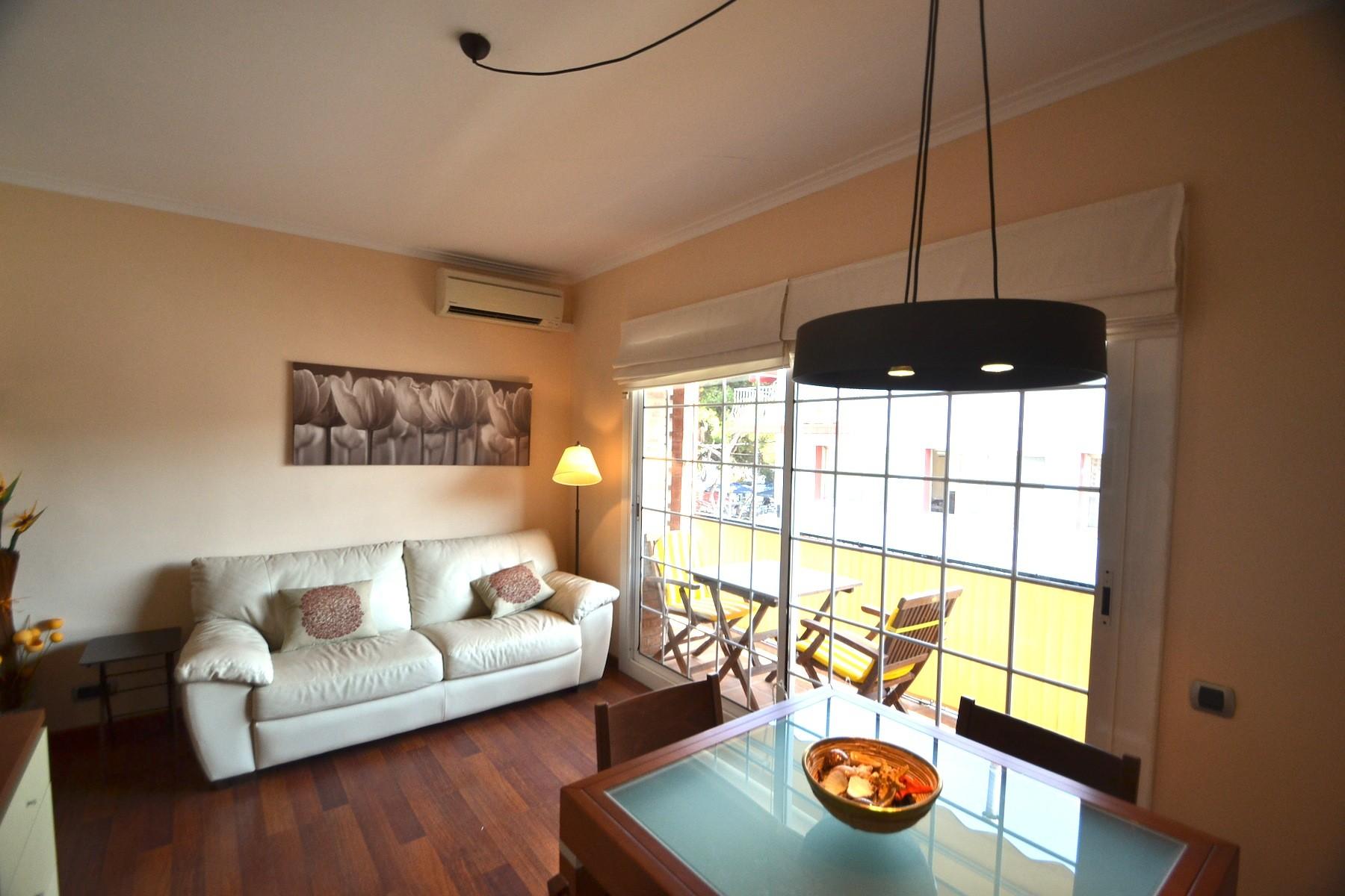 The Beach Apartment 1