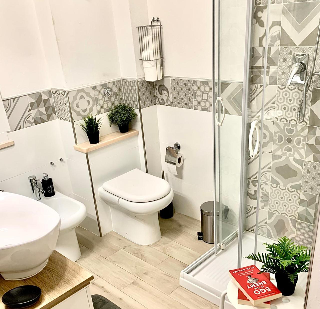 Urban Greener - Morada (Adults Only) 2