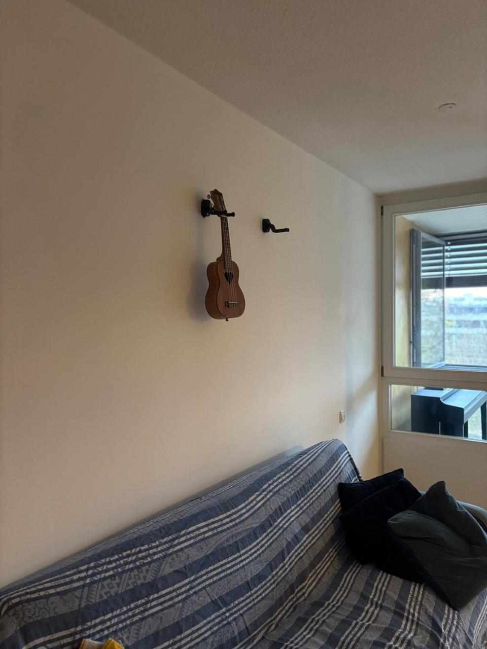 55 M2 Sunny Westend Flat 1