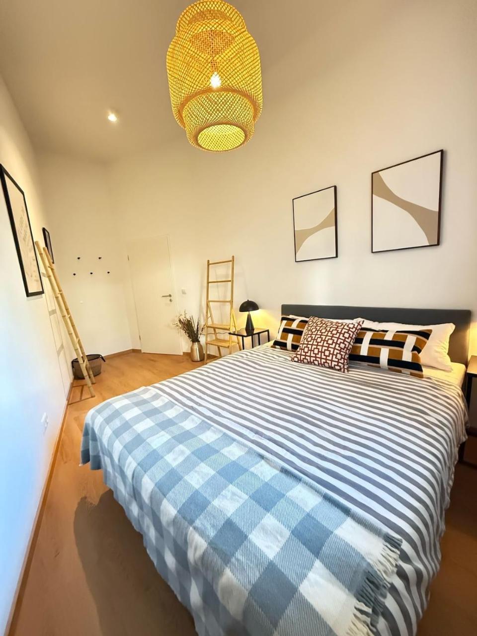 Beckhomes Munich, New, Central 2br Apartment with Terrace 1