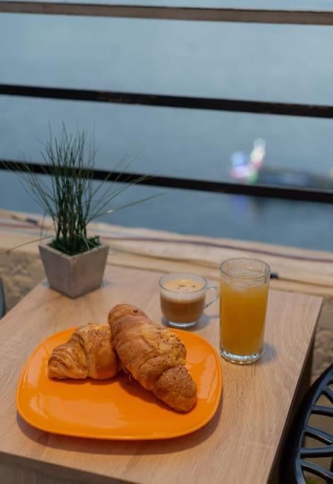 A Great Nile View Apartment-1 1