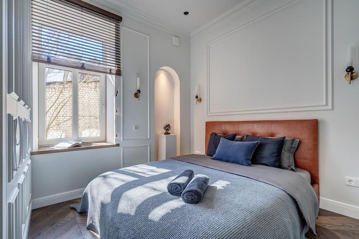 New! Luxury Old Town Apartment