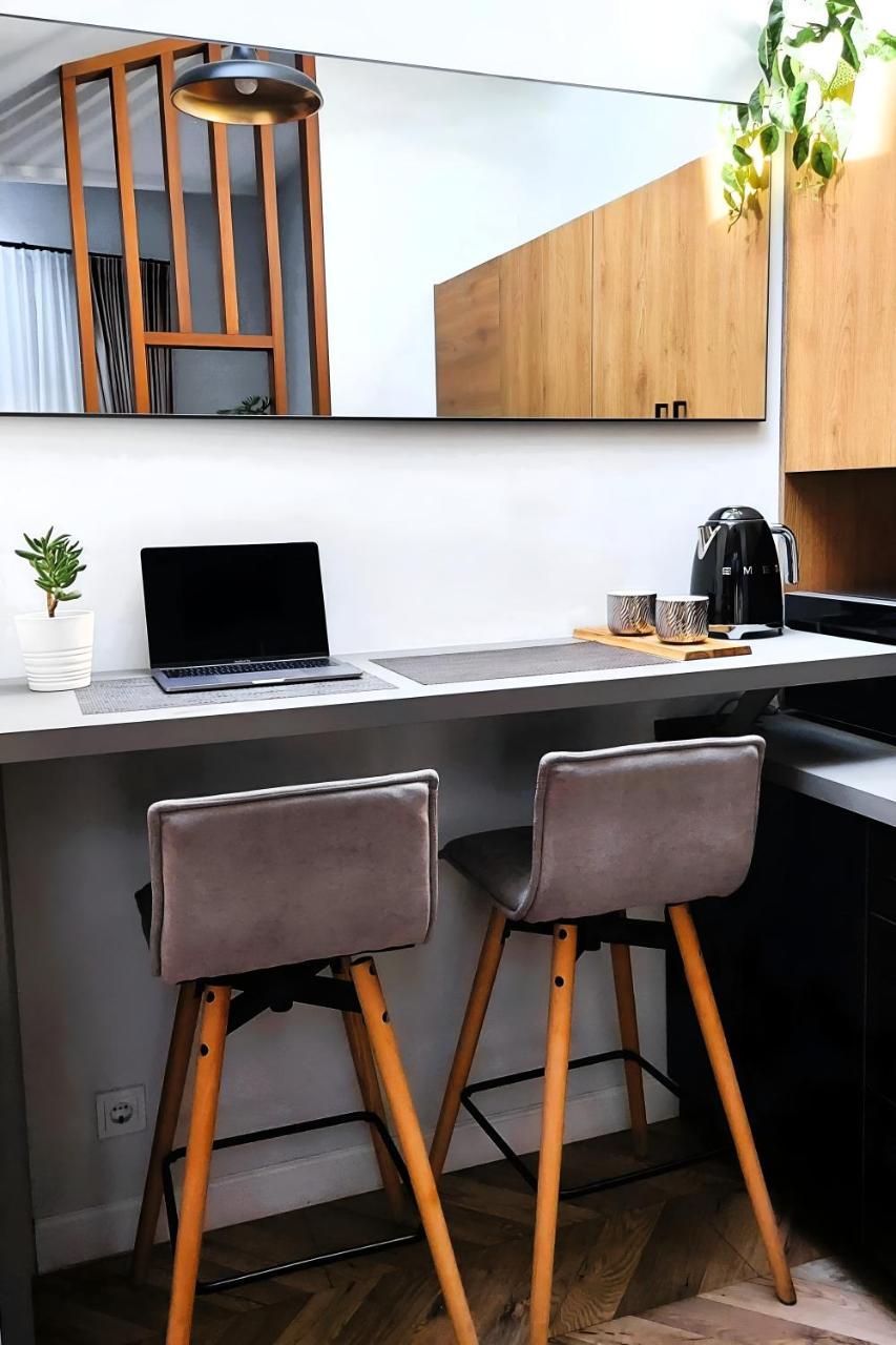 Elumen Studio Apartment I Near Cathedral & Bernardine Park (Adults Only) 2