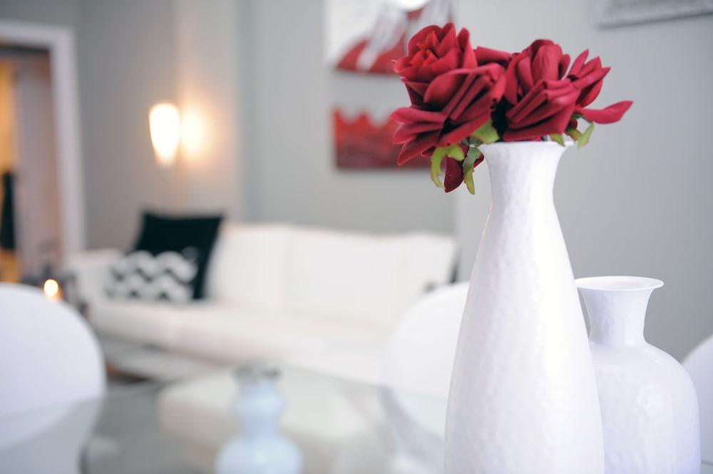 Amazing City Center Apartment 1