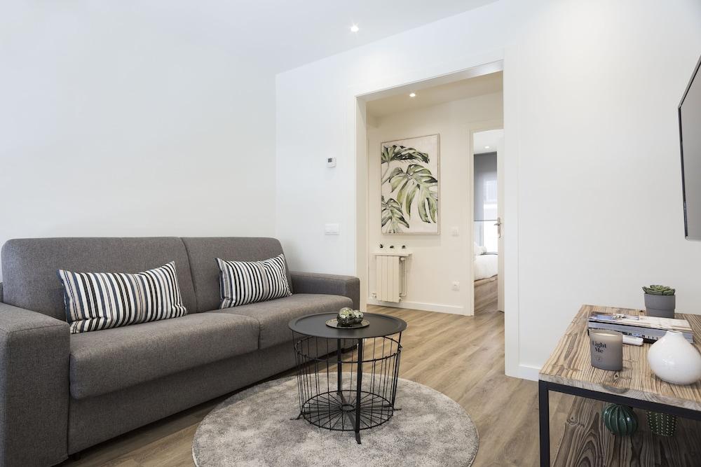 Sitges Group Calm Beach 1