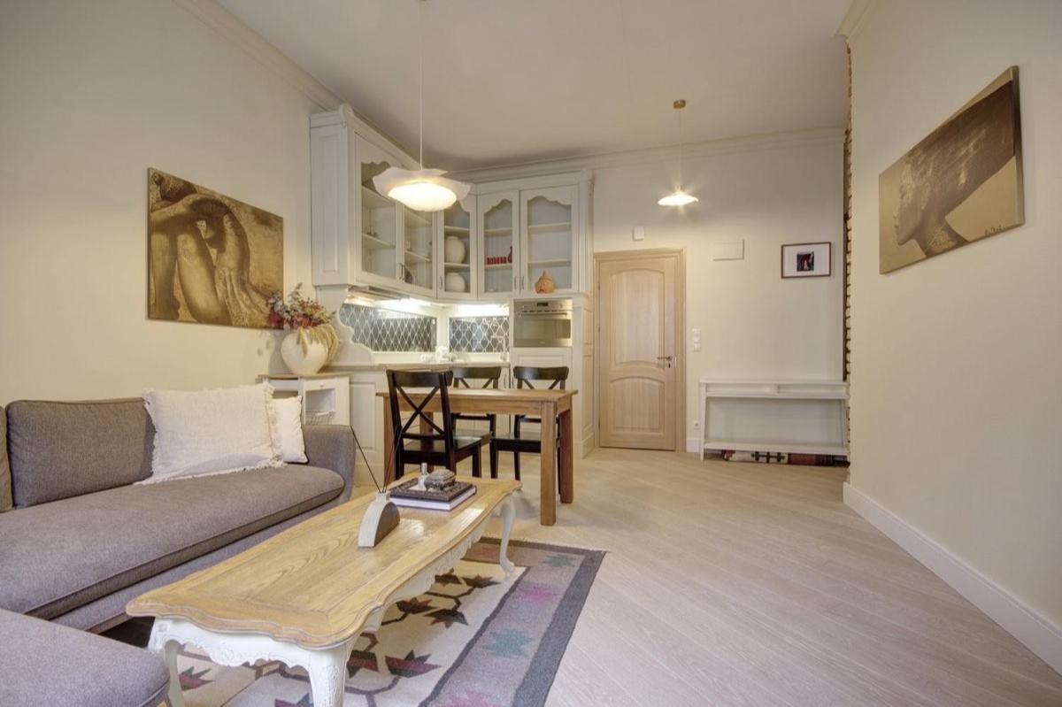 Town Hall Square Apartments