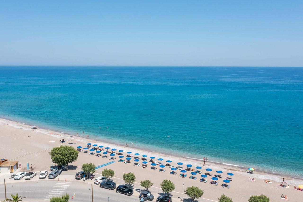 Tinas Dreams by the Sea 1