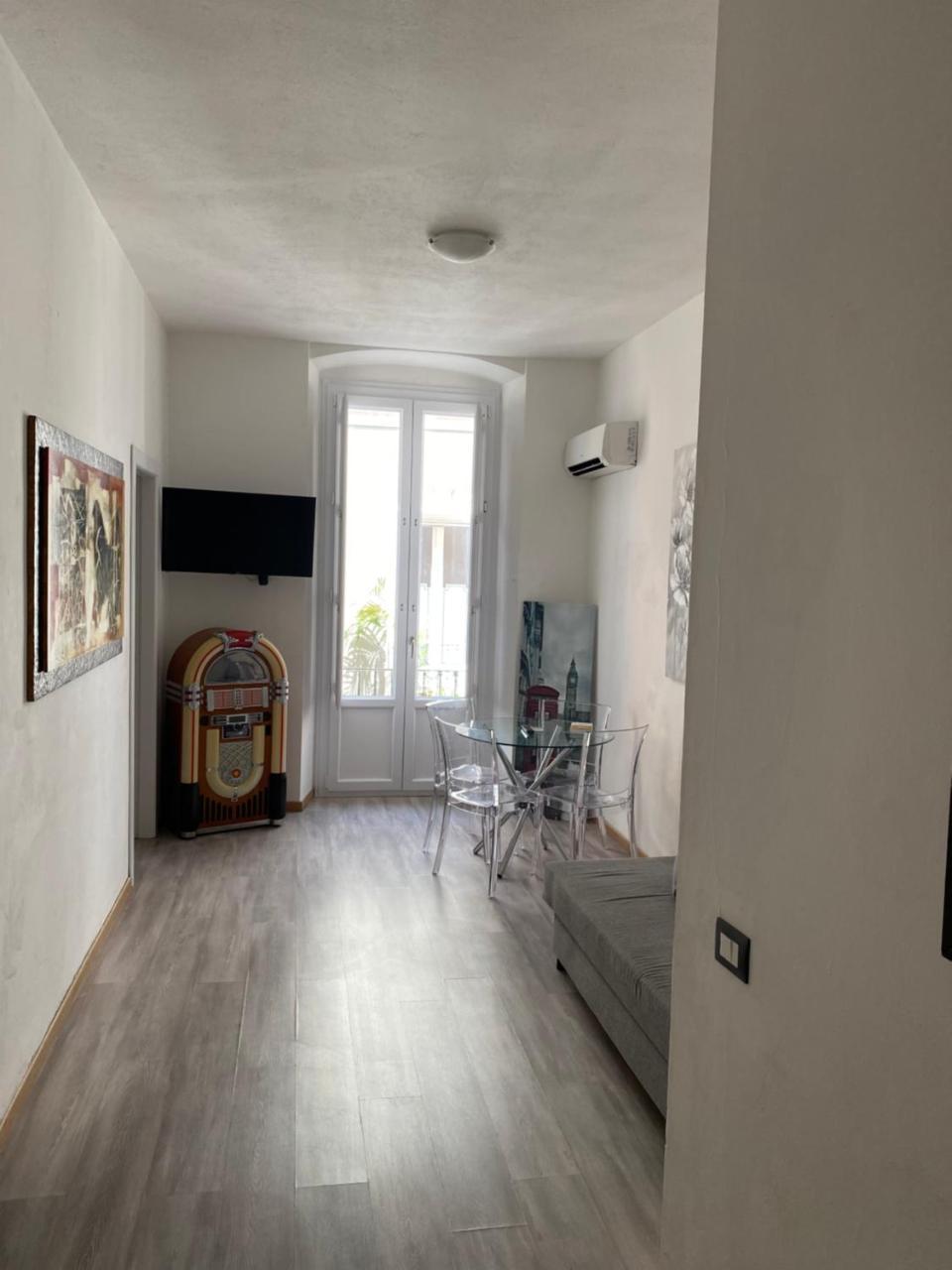 Apartment Cavour 68 1