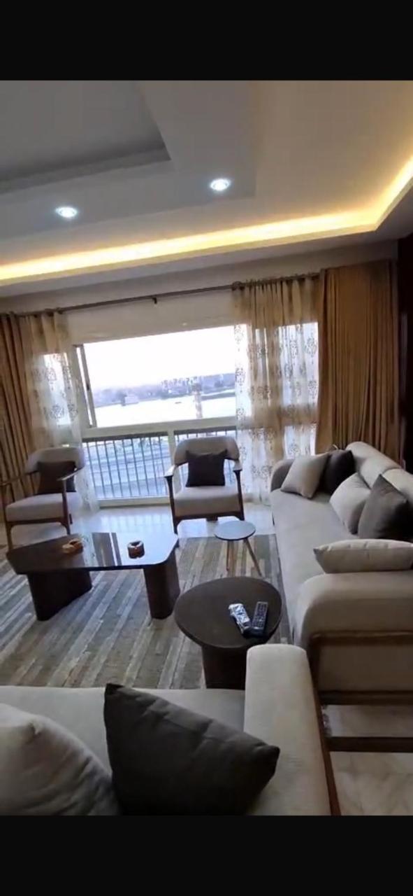 Deluxe Direct Nile Apartment