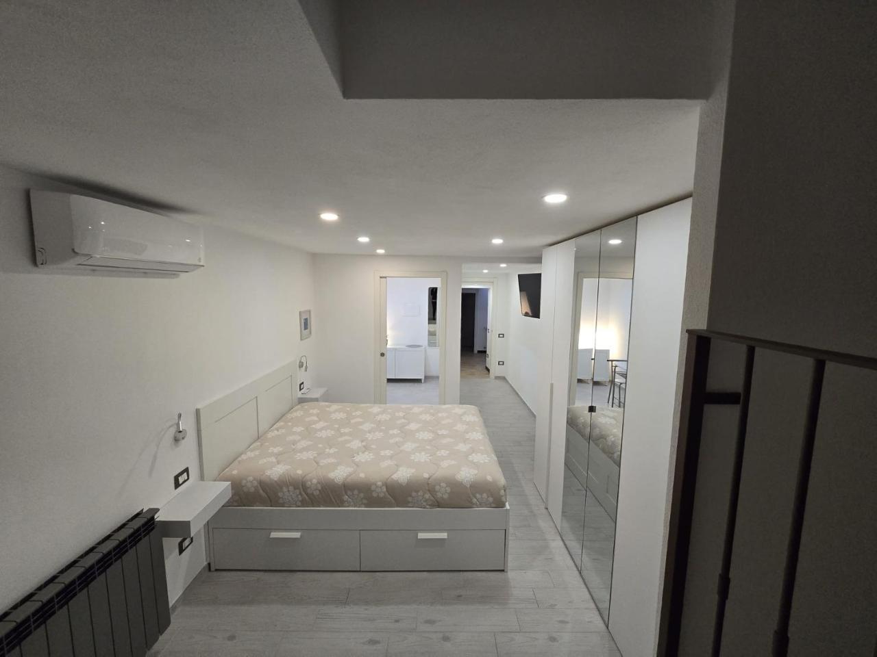 Suite Nel Centro Storico di Cagliari 2