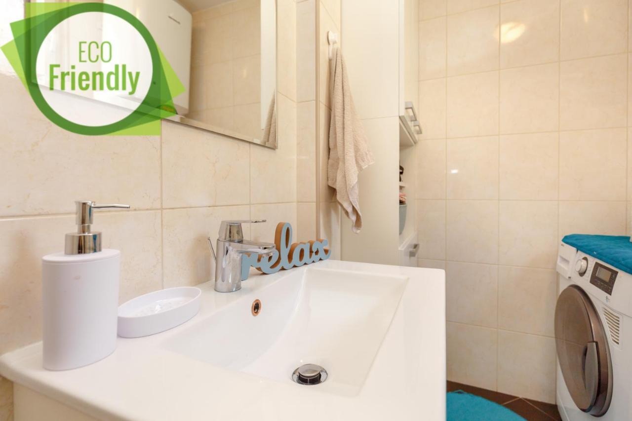 Two Bedroom Sunny Suite 2