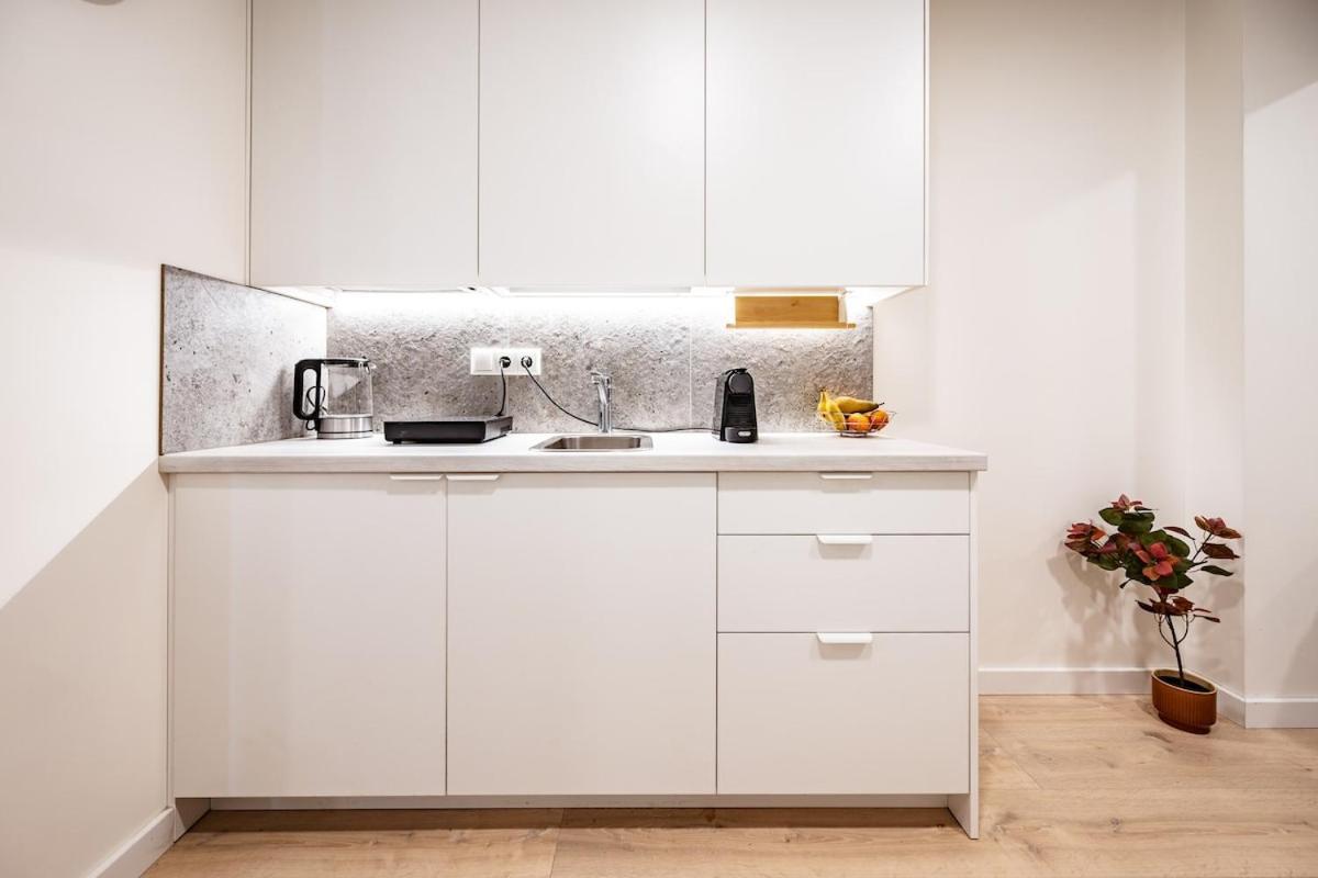 Cozy 1br in Old Town with Free Parking 2