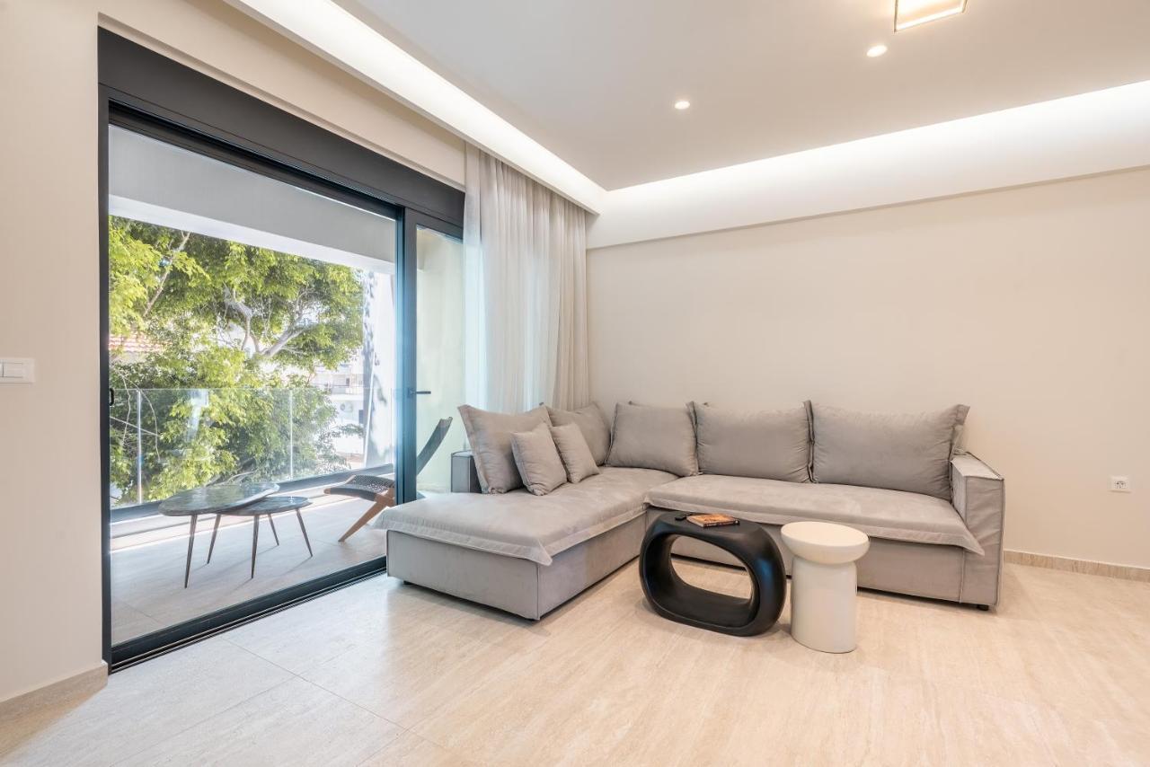 D&R Boutique Apartments Central 1 2