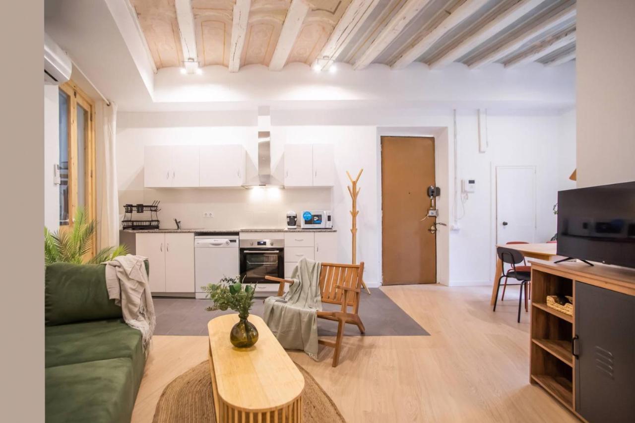 12ara1093- New & Spacious 3br Flat 2