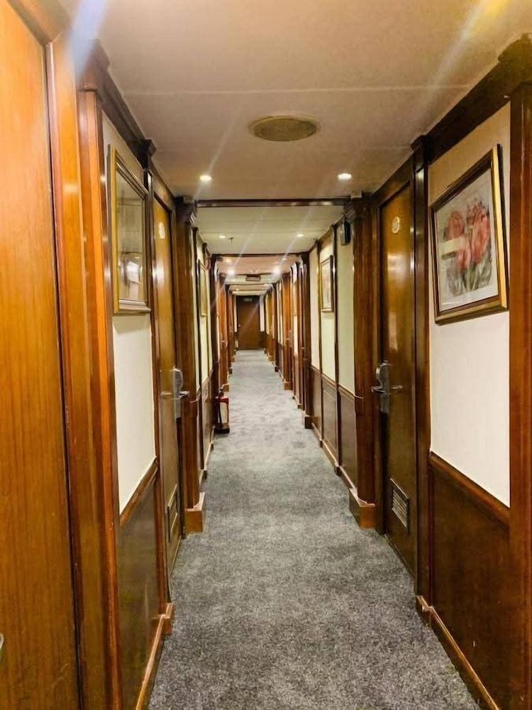 Nile Cruise Prince Omar 1