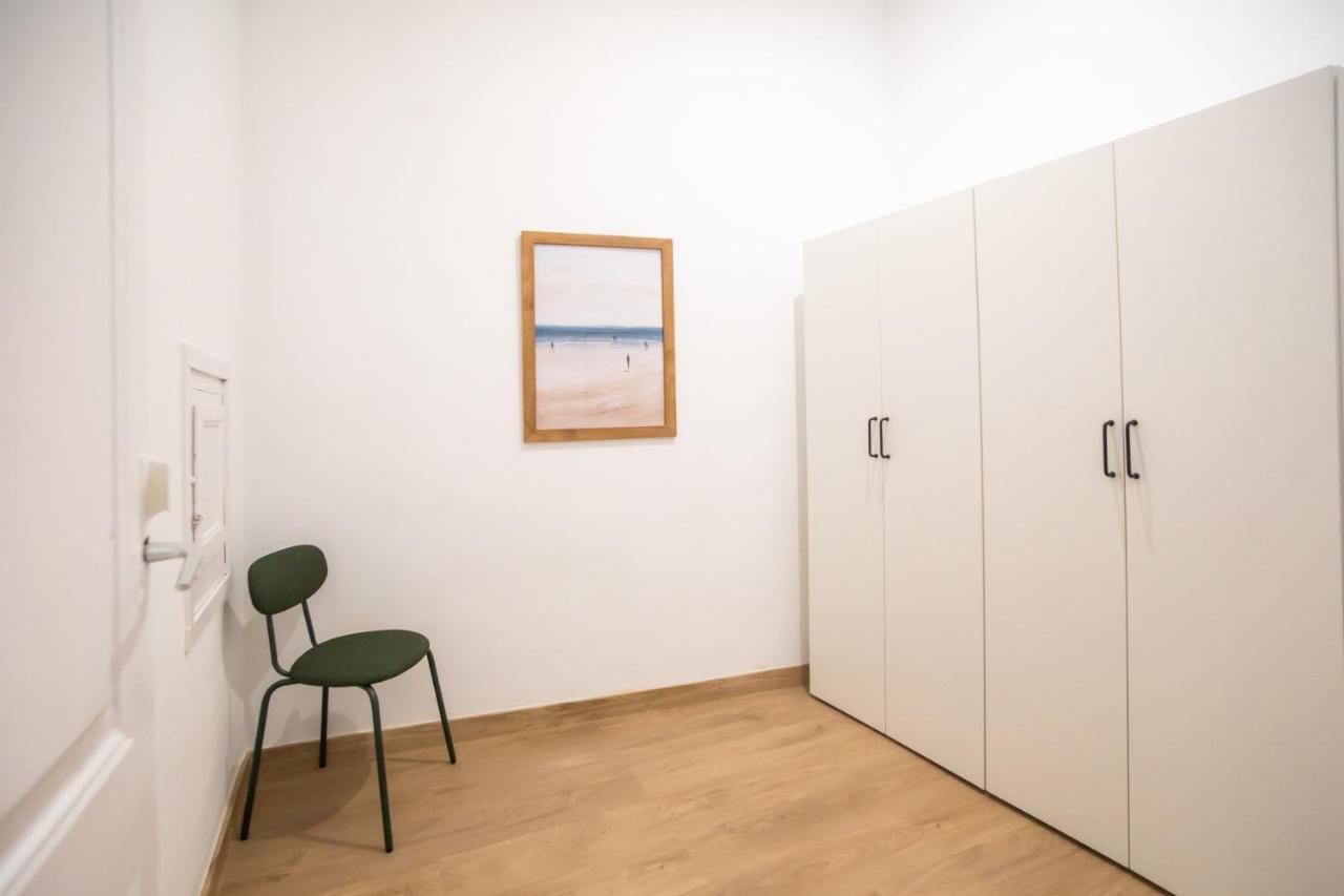 2esc1067 - Magnific 2br Flat in the Gothic Distric 1